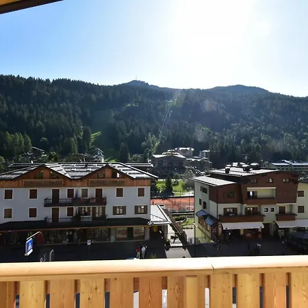 Emerald Apartmán *